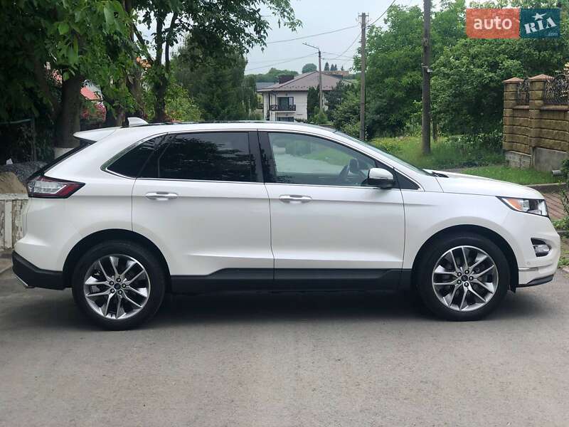 Позашляховик / Кросовер Ford Edge 2017 в Рівному