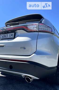 Внедорожник / Кроссовер Ford Edge 2016 в 