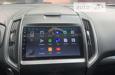 Внедорожник / Кроссовер Ford Edge 2015 в 