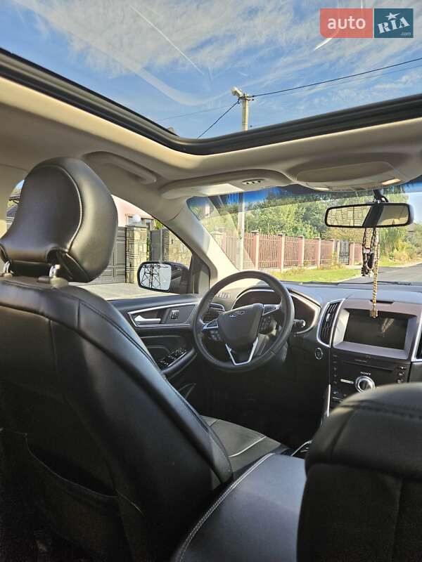 Внедорожник / Кроссовер Ford Edge 2017 в Новояворовске