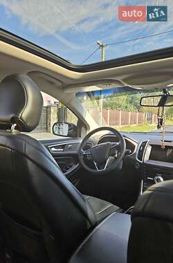 Внедорожник / Кроссовер Ford Edge 2017 в 
