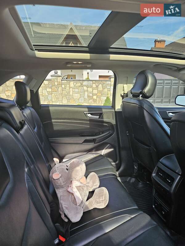 Внедорожник / Кроссовер Ford Edge 2017 в Новояворовске