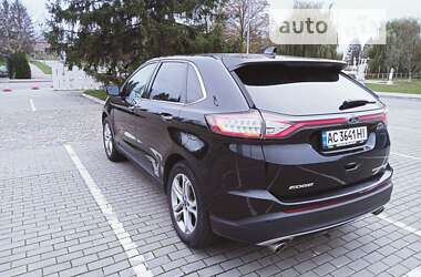 Внедорожник / Кроссовер Ford Edge 2015 в 