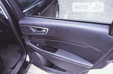 Внедорожник / Кроссовер Ford Edge 2015 в 