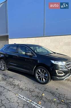 Позашляховик / Кросовер Ford Edge 2015 в 