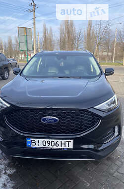 Внедорожник / Кроссовер Ford Edge 2020 в 