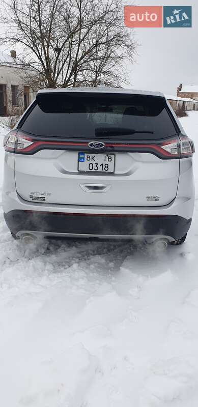 Позашляховик / Кросовер Ford Edge 2016 в Млиніві