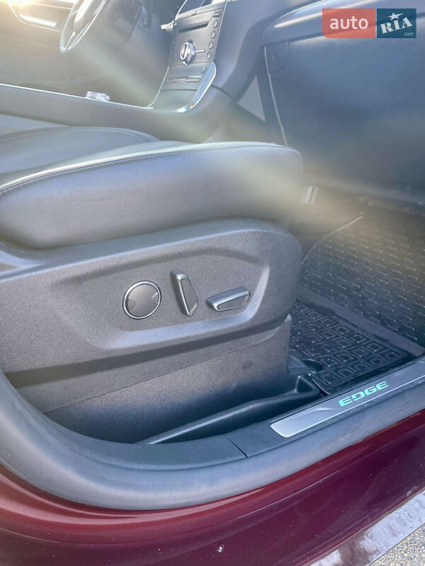 Позашляховик / Кросовер Ford Edge 2018 в Києві