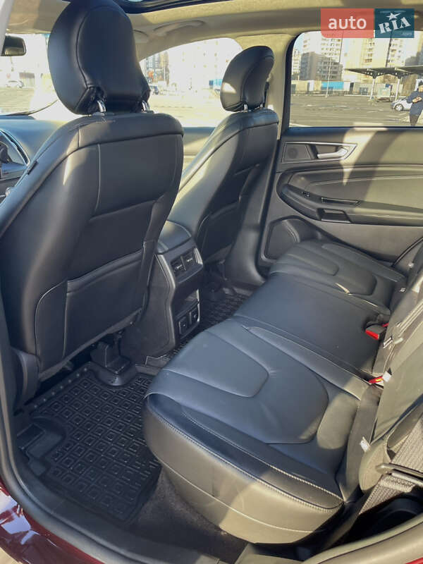 Позашляховик / Кросовер Ford Edge 2018 в Києві