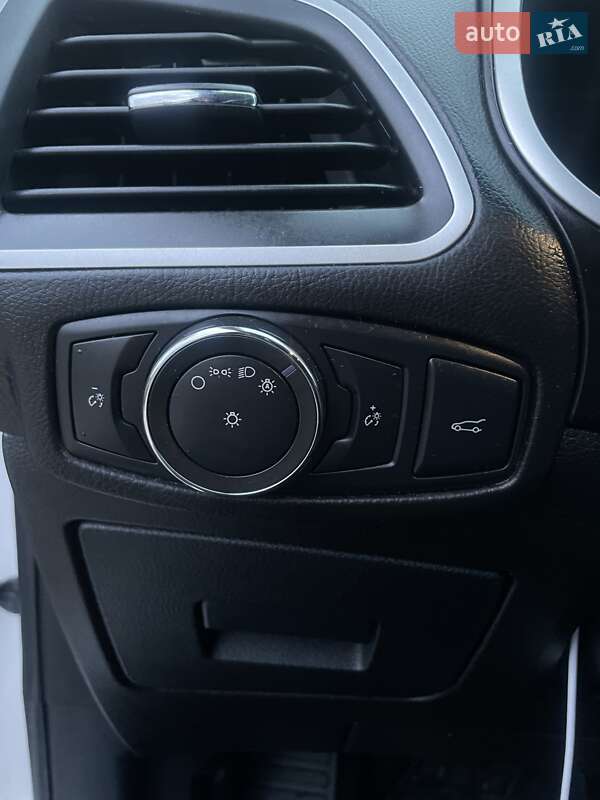 Внедорожник / Кроссовер Ford Edge 2017 в Ровно