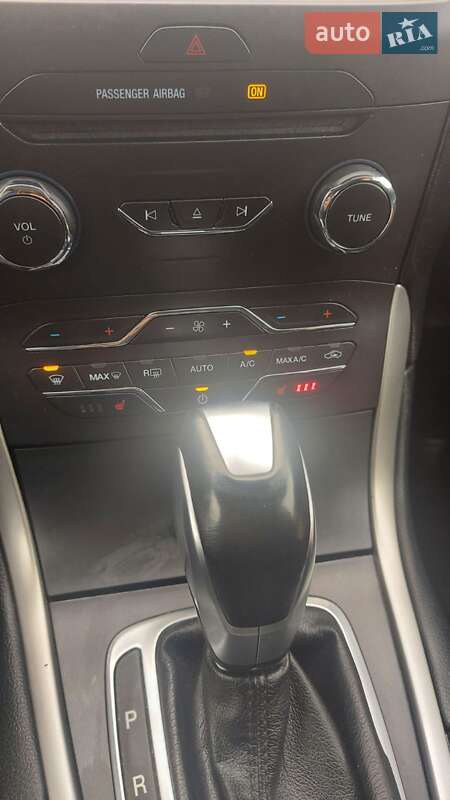 Внедорожник / Кроссовер Ford Edge 2015 в Белой Церкви