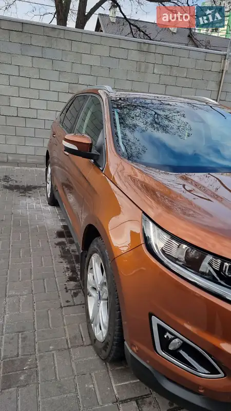 Позашляховик / Кросовер Ford Edge 2017 в 