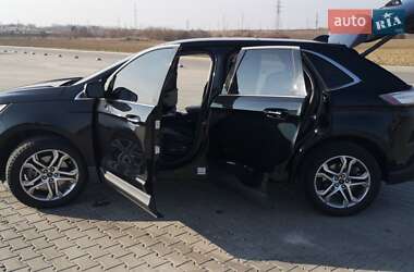 Внедорожник / Кроссовер Ford Edge 2016 в 