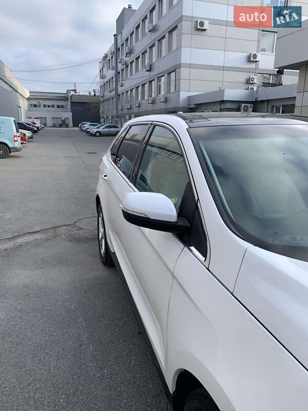 Внедорожник / Кроссовер Ford Edge 2015 в Новомосковске