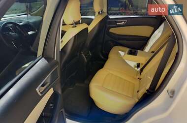 Внедорожник / Кроссовер Ford Edge 2019 в 