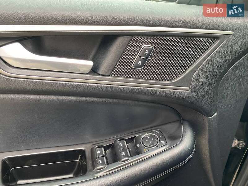 Внедорожник / Кроссовер Ford Edge 2015 в Львове