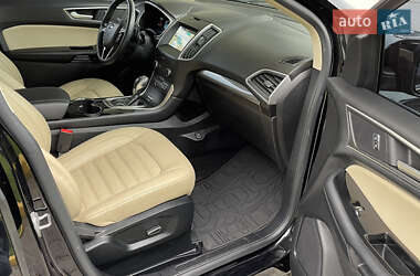 Внедорожник / Кроссовер Ford Edge 2016 в 