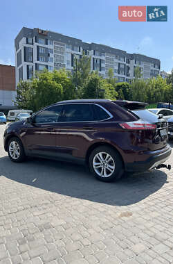 Позашляховик / Кросовер Ford Edge 2019 в 