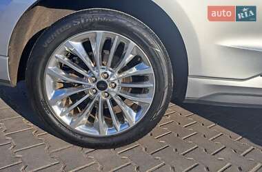 Внедорожник / Кроссовер Ford Edge 2020 в 