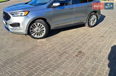 Внедорожник / Кроссовер Ford Edge 2020 в 
