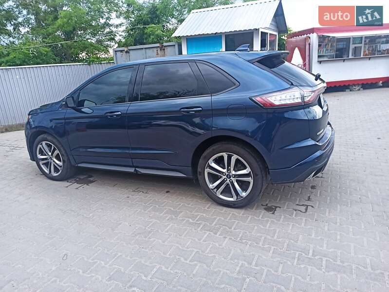 Внедорожник / Кроссовер Ford Edge 2017 в Черновцах