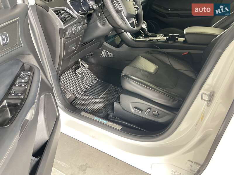 Позашляховик / Кросовер Ford Edge 2016 в Чорноморську