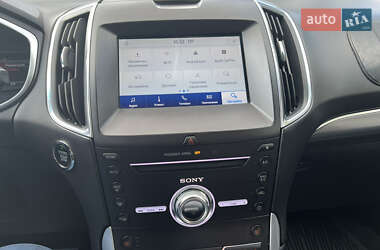 Внедорожник / Кроссовер Ford Edge 2018 в 