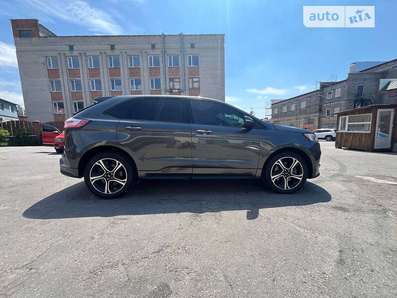 Позашляховик / Кросовер Ford Edge 2019 в Рівному