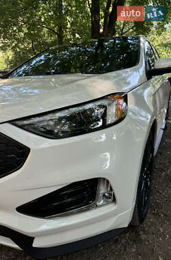 Внедорожник / Кроссовер Ford Edge 2020 в 