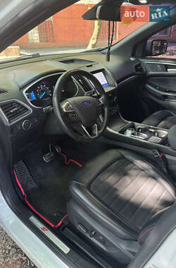 Внедорожник / Кроссовер Ford Edge 2020 в 