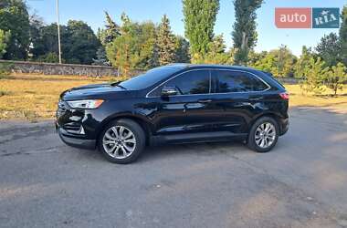 Внедорожник / Кроссовер Ford Edge 2019 в 