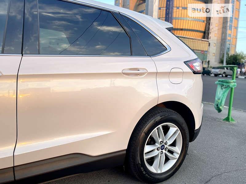 Позашляховик / Кросовер Ford Edge 2015 в Харкові
