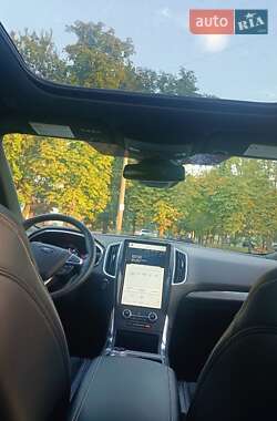 Внедорожник / Кроссовер Ford Edge 2021 в 