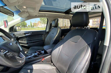 Позашляховик / Кросовер Ford Edge 2017 в 