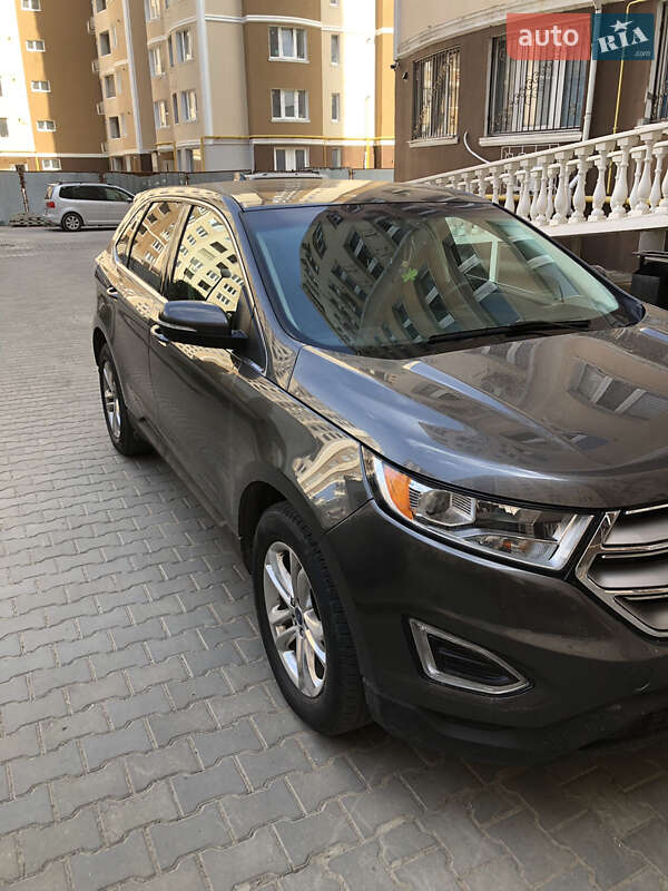 Внедорожник / Кроссовер Ford Edge 2015 в Южном