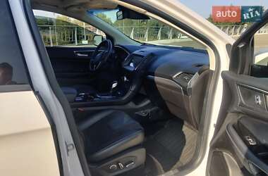 Внедорожник / Кроссовер Ford Edge 2018 в 