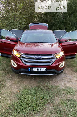 Внедорожник / Кроссовер Ford Edge 2016 в 
