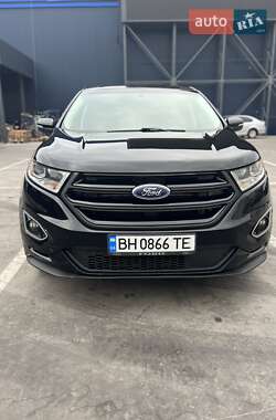 Внедорожник / Кроссовер Ford Edge 2016 в 