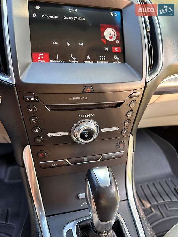 Позашляховик / Кросовер Ford Edge 2016 в Кривому Розі