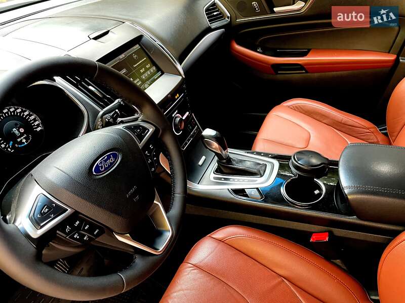 Внедорожник / Кроссовер Ford Edge 2016 в Хмельницком