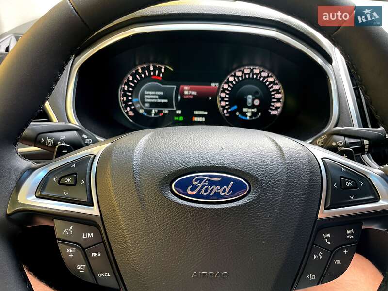 Внедорожник / Кроссовер Ford Edge 2016 в Хмельницком