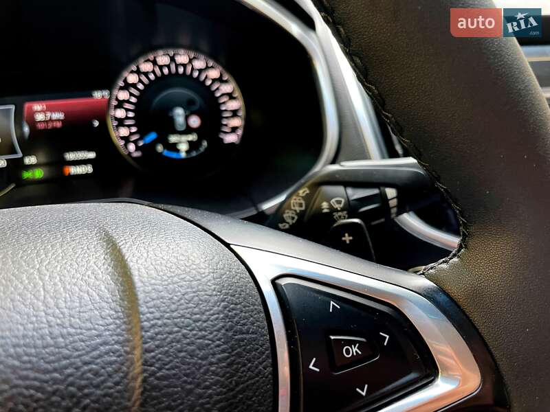 Внедорожник / Кроссовер Ford Edge 2016 в Хмельницком