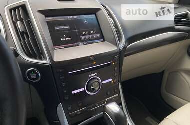 Внедорожник / Кроссовер Ford Edge 2015 в 