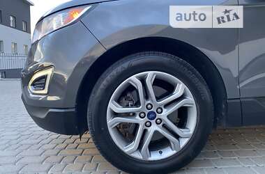 Внедорожник / Кроссовер Ford Edge 2015 в 