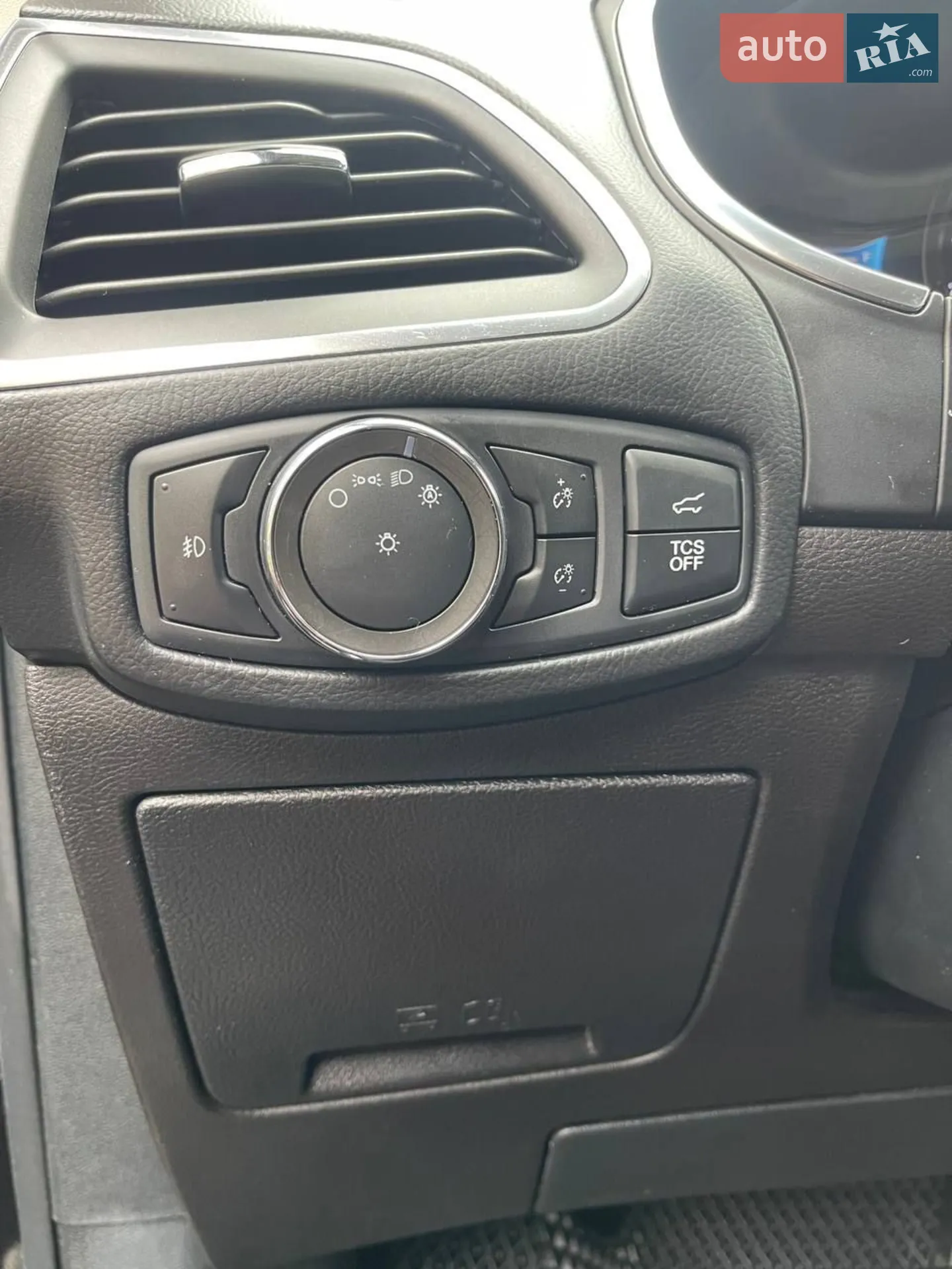 2019 Ford Edge - мініатюра 19