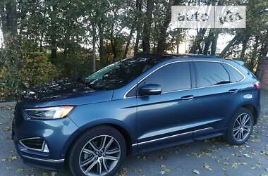 Внедорожник / Кроссовер Ford Edge 2018 в 