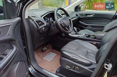 Позашляховик / Кросовер Ford Edge 2015 в Казанці