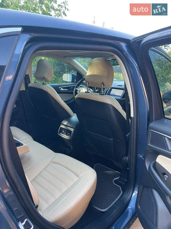 Внедорожник / Кроссовер Ford Edge 2019 в Коростене