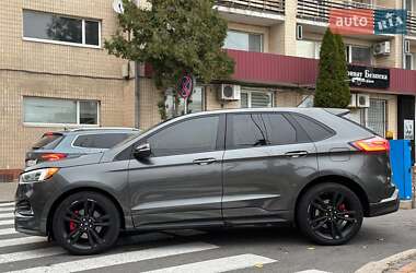 Позашляховик / Кросовер Ford Edge 2019 в 