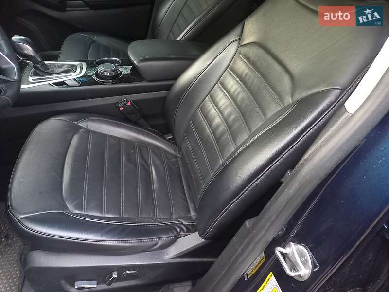 Внедорожник / Кроссовер Ford Edge 2016 в Черкассах